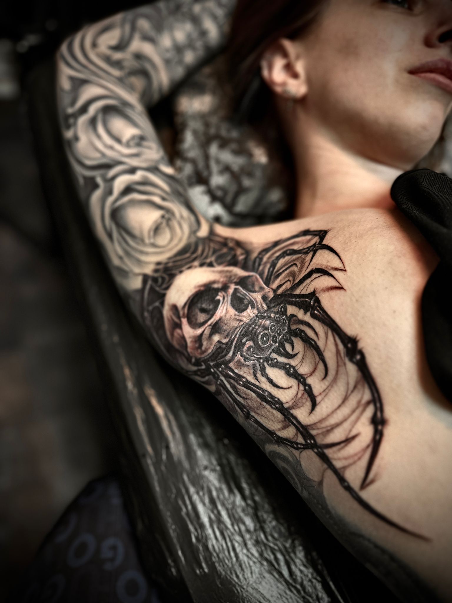 Spider & Skull Brust/Sleeve